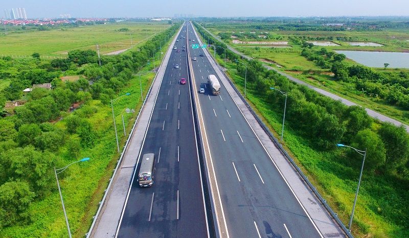 Container road flow for logistics operations